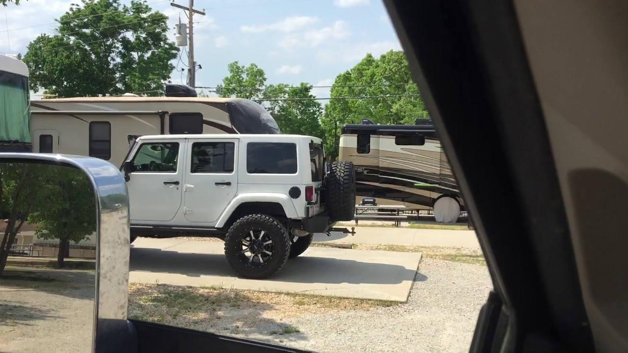 Drive-thru Stagecoach RV Park in Branson, MO