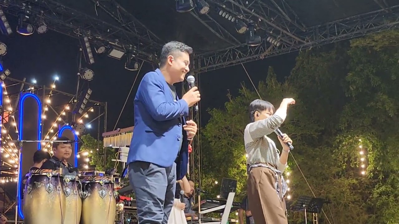 คลิปเต็มโชว์ #ต้นข้าวสุปรียา - แสดงสด งานประจำปี วัดโกมุทสาย3