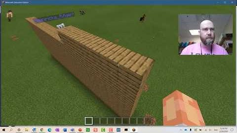 Minecraft Education Edition - Coding a Wall