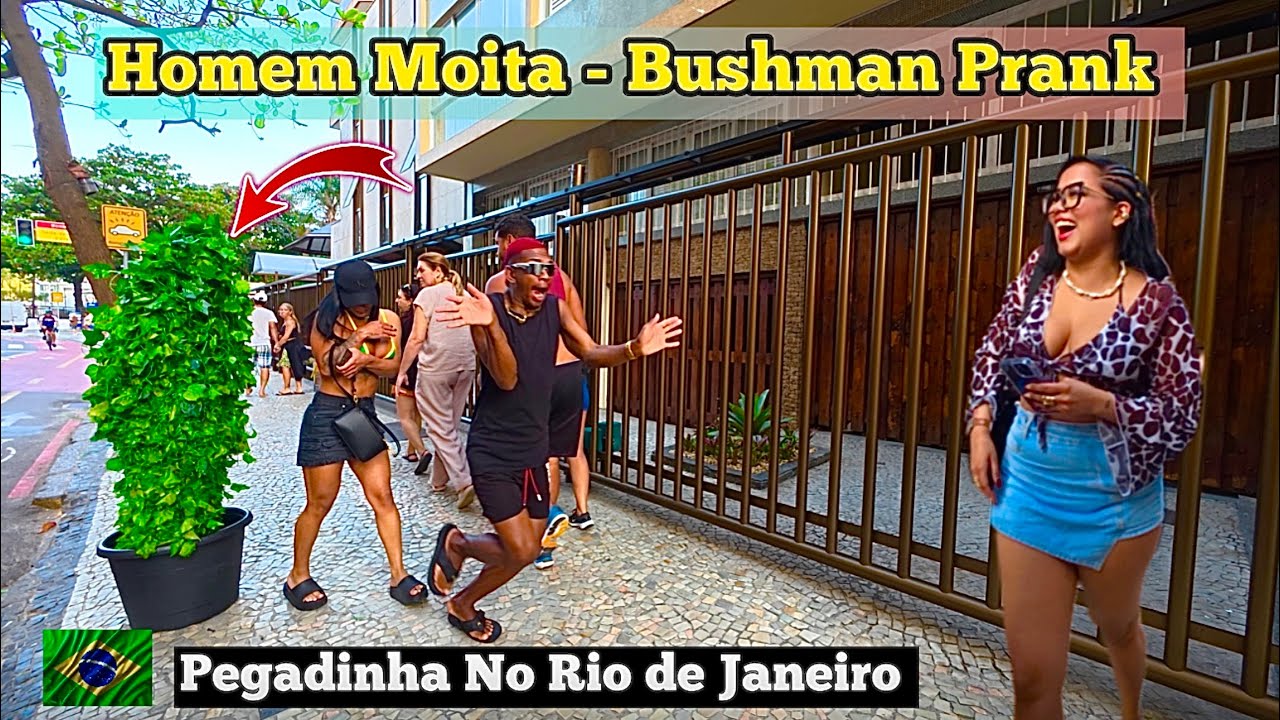 Pegadinha: Homem moita assustando pessoas no Rio de Janeiro