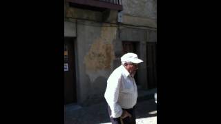 Puteando A Una Vieja Camino Del Agua