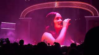 Kacey Musgraves - breadwinner - Live in Denver