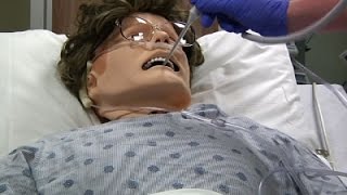 School Uses Mannequins to Teach Nursing Students