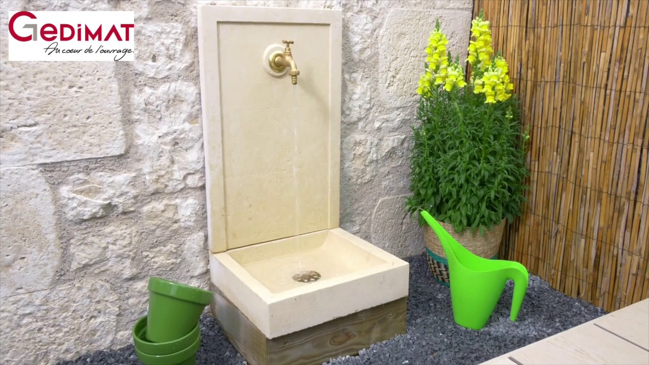 Installer l'eau dans son jardin - Ma Maison de A à Z - YouTube