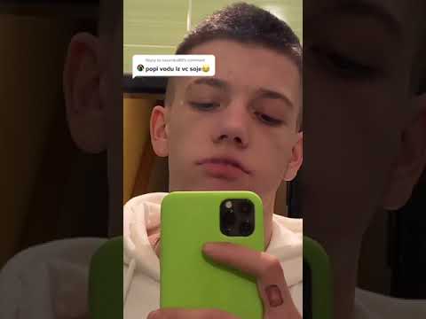 Janko pije vodu