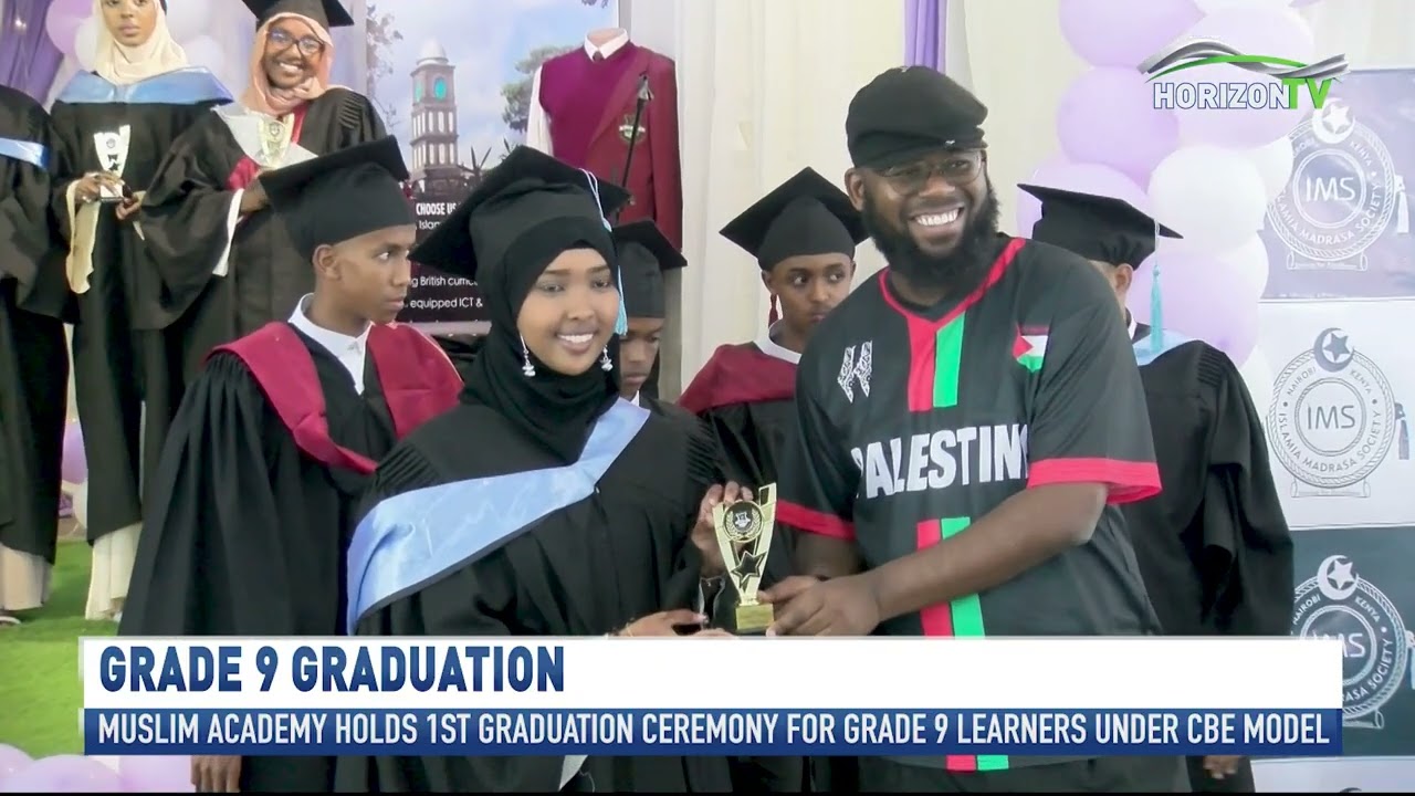 Мусульманская академия проводит первую церемонию выпуска для учащихся 9-го класса по новой модели...