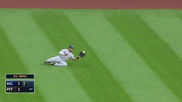 MIL@PIT: Gomez robs Cutch with diving grab