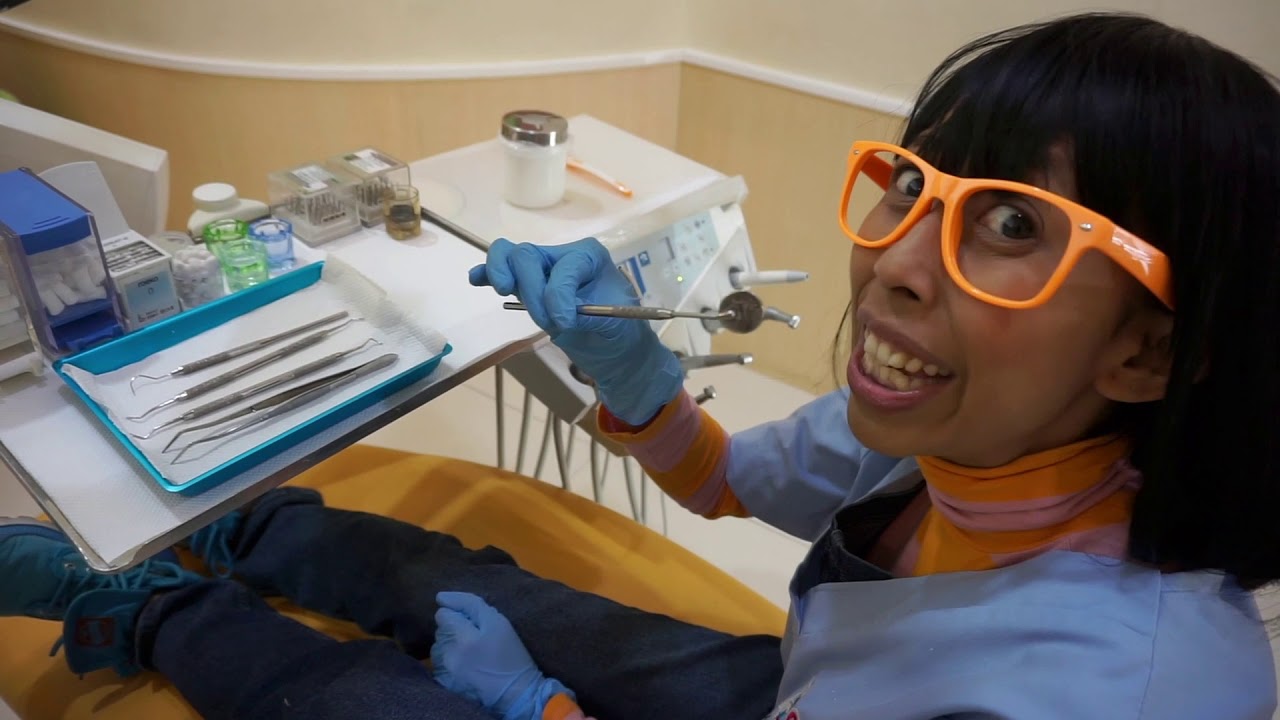 Mimma bermain di klinik gigi anak eps 2 | Mengenal alat ...
