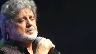 Dariush Aroosak  live performance