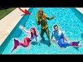 MALOUCOS FINGE BRINCAR DE SEREIA COM SUPER HERÓI AQUAMAN !