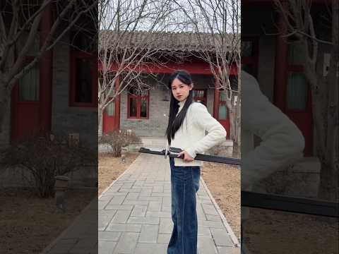 This Girl show magic to hwr friends 🥳 #shorts