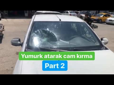 Yumruk atarak araba camı kırma // sacma bir video 😂