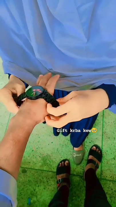 Download lagu She gift me new watch Cute love Status 😍😍