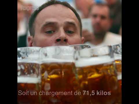 Un Allemand porte 30 chopes de bière et pulvérise un record