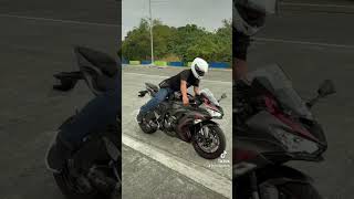 Ok lang basta may Ninja ZX-6R!😜 #NinjaZX6R #zx6r #jtechmoto #kawasaki #shortvideo #kawasaki #ninja