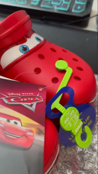 Lightning McQueen Crocs Unboxing + Review 