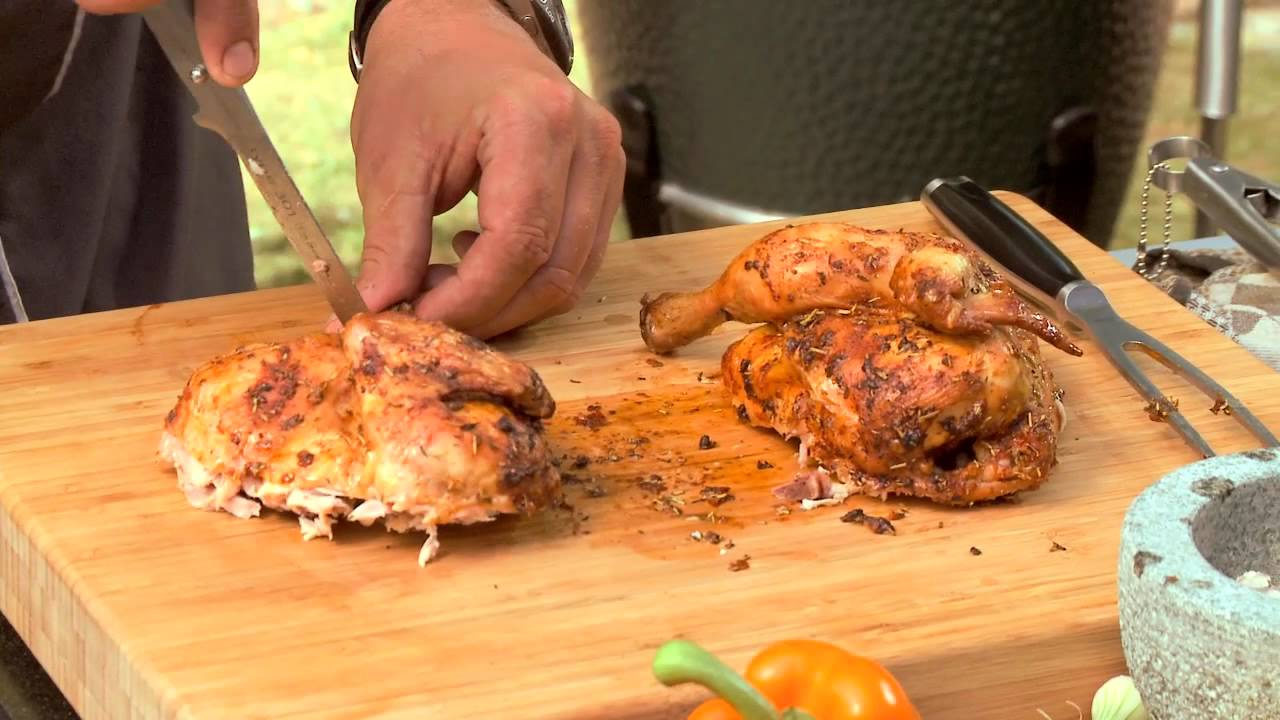 Hoe snij ik een hele kip in serveerbare stukjes?