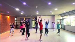 Ramengvrl - Bossy ft Cinta Laira Kiehl || Zumba Choreo by Zin RVM