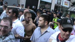 EDL - No 'Sharia Law' on this English street.