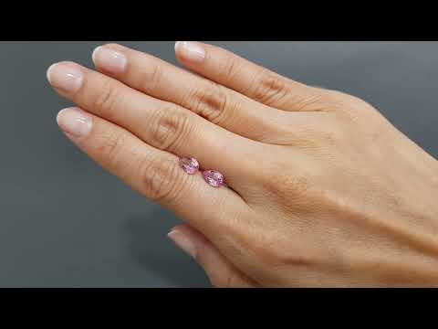 Розовато-пурпурная пара шпинелей в огранке груша 1,67 карат, Таджикистан Видео  № 1