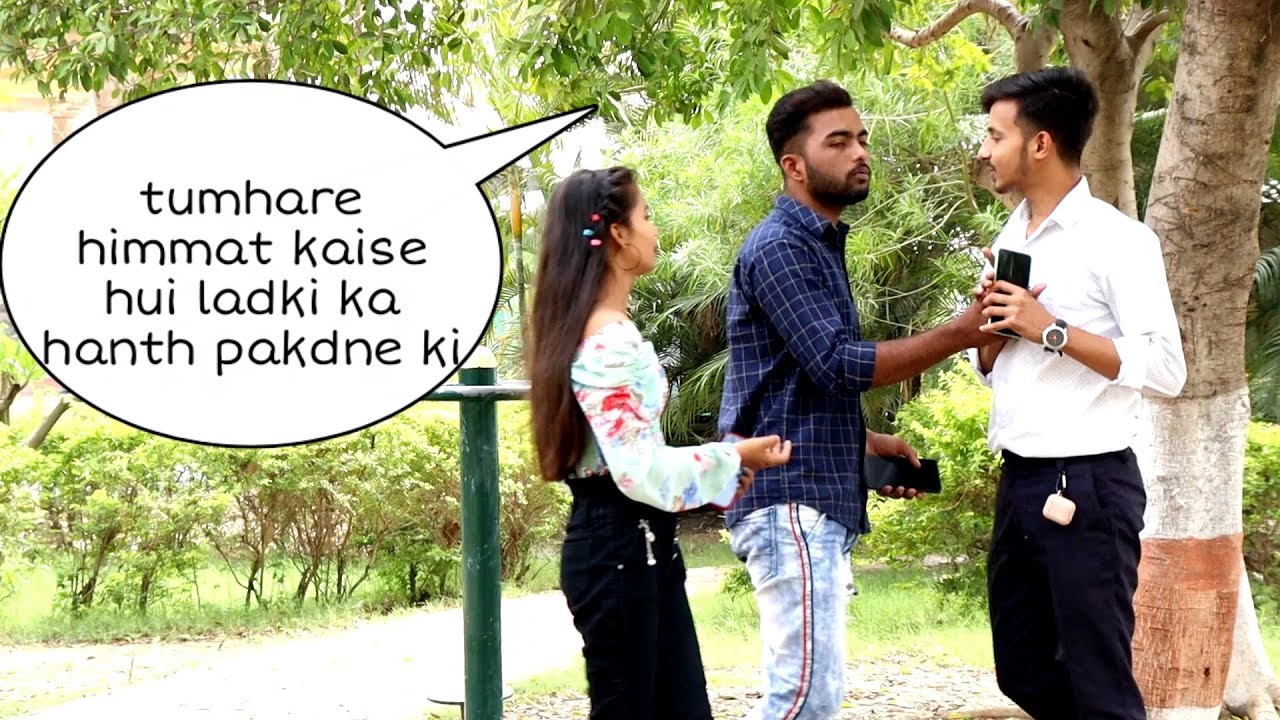 Praposing prank on strenger girl// Dil hai ki Manta nahi// Golden Shivam prank // Rewa // reaction