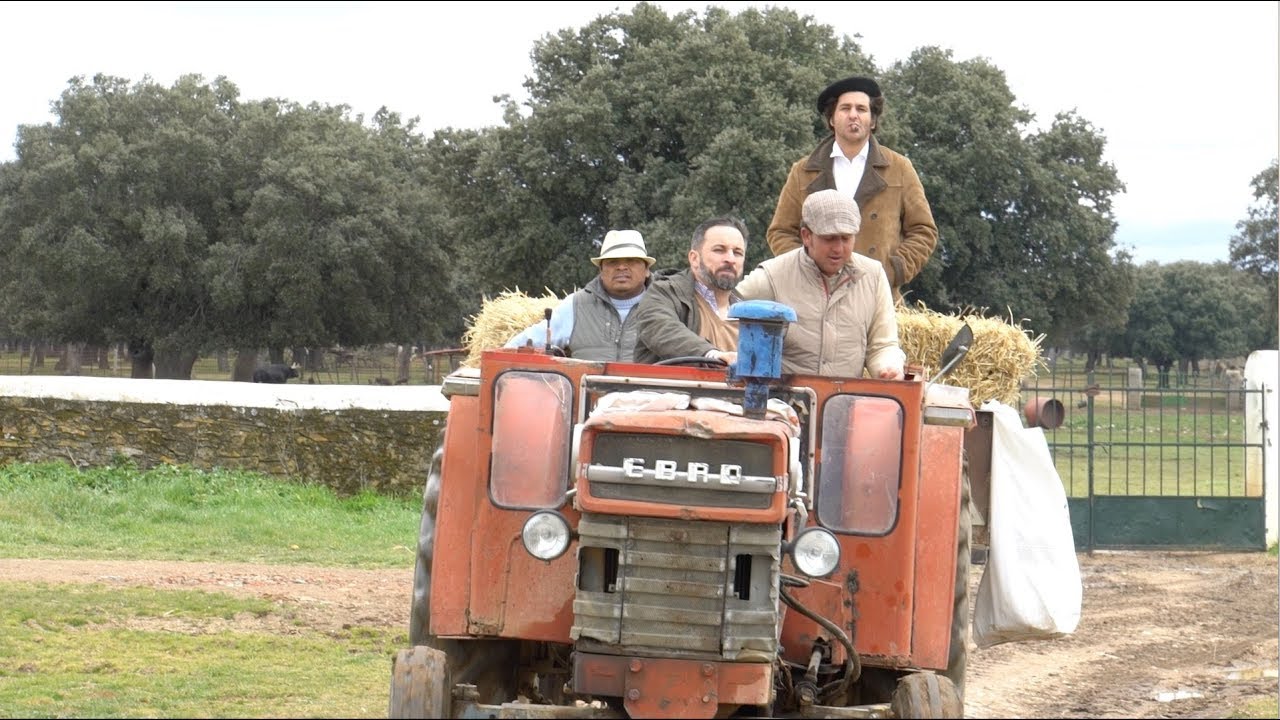 Santiago Abascal y Morante de la Puebla. Paseíllo al natural
