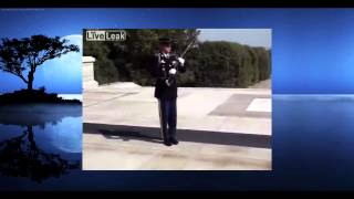 Tomb of the Unknown Soldier Guard Silences Crowd After Laughter is Heard