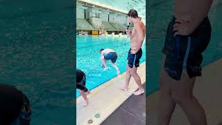 Starlight kids dive in with Sam Fricker