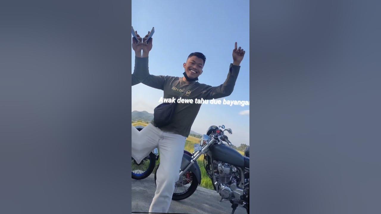 mendung tanpo udan .   (Ndarboy genk official) #lagujawa #cb #bolocbselawase #hondaclasic
