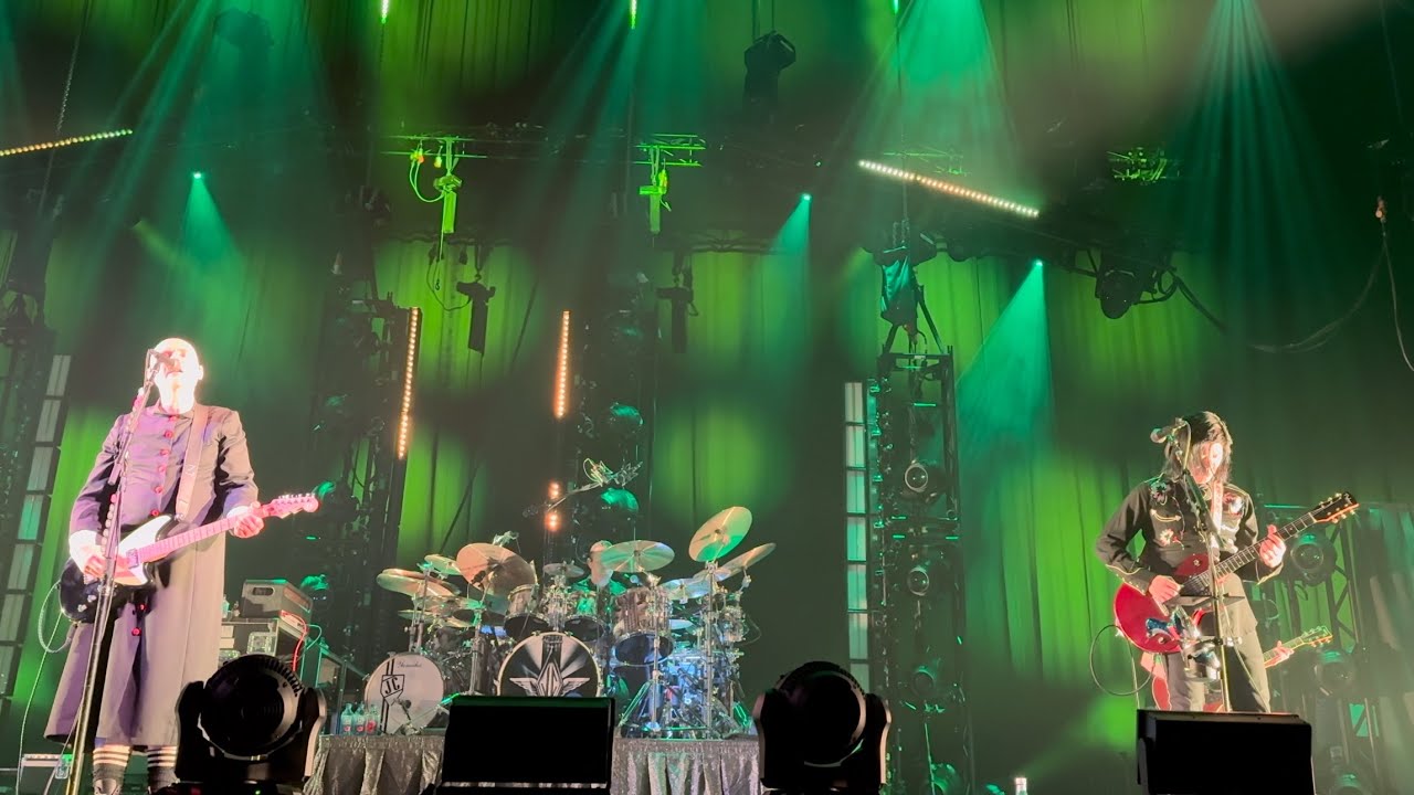 Watch The Smashing Pumpkins - SPRINGTIMES - Live Debut - 7 June 2024 - Birmingham, UK - 4K 60FPS on YouTube Watch The Smashing Pumpkins - SPRINGTIMES - Live Debut - 7 June 2024 - Birmingham, UK - 4K 60FPS on YouTube