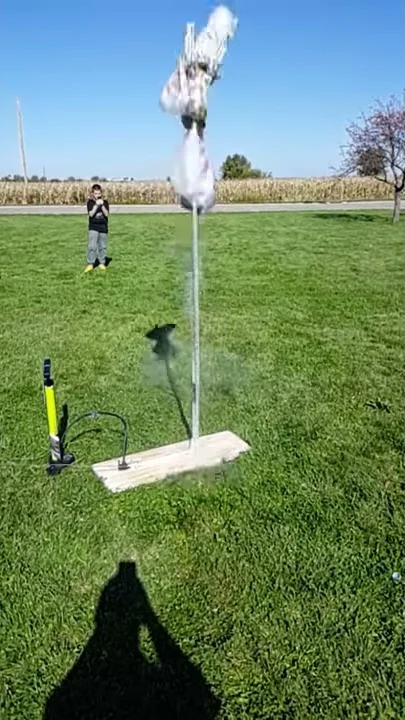 Water Rocket - Saving the Egg-cellent Astronaut!