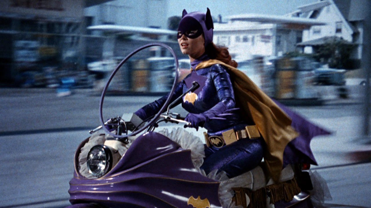 Batgirl's Onscreen Debut from Batman '66 - YouTube