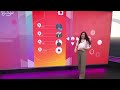 بعد خفض قيمة الدينار أمام الدولار، كيف يحافظ العراقيون على مدخراتهم؟