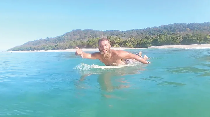 The daily routine with Alex in Santa Teresa, Costa...