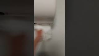 Paper towel machine that sounds like godzilla