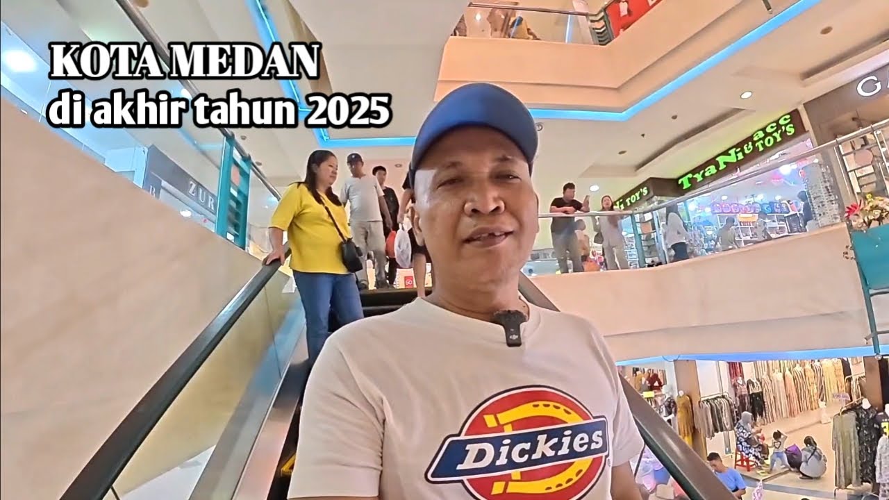 PUSAT PERBELANJAAN DI KOTA MEDAN TIDAK BEGITU RAMAI MENJELANG AKHIR TAHUN || MOTOVLOG.