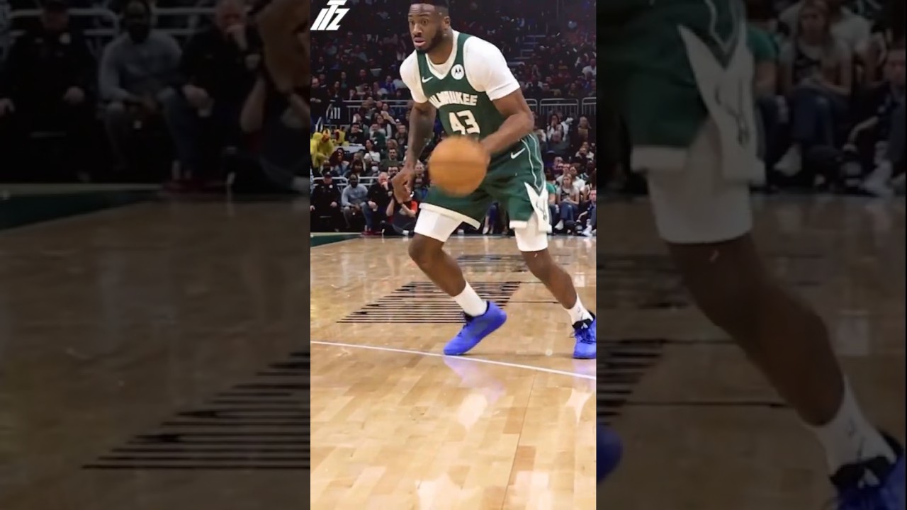 Giannis Antetokounmpo's brother Thanasis back with the Bucks! 