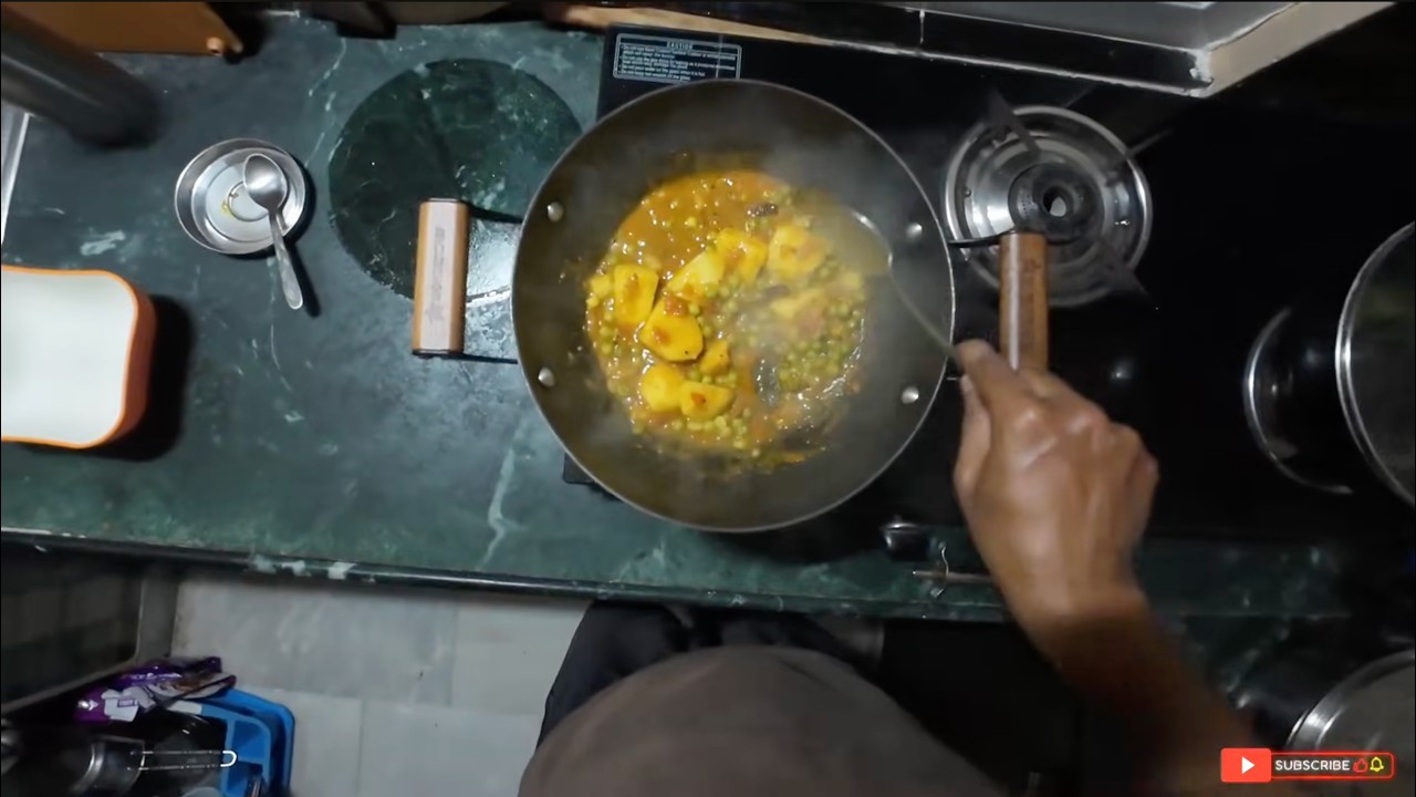 ASMR POV:  Easy Aloo Matar Curry Recipe | आलू मटर की सब्जी रेसिपी | 🇮🇳