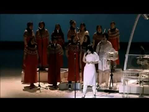 Björk - Undo - Live Performance - Subtítulos Español - V L R O H - 07 / 12 / 2001