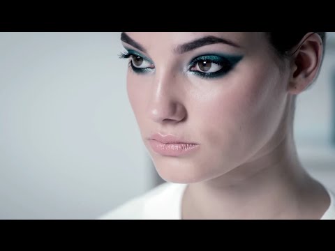 ZOEVA Makeup Tutorial: Touch Of Teal