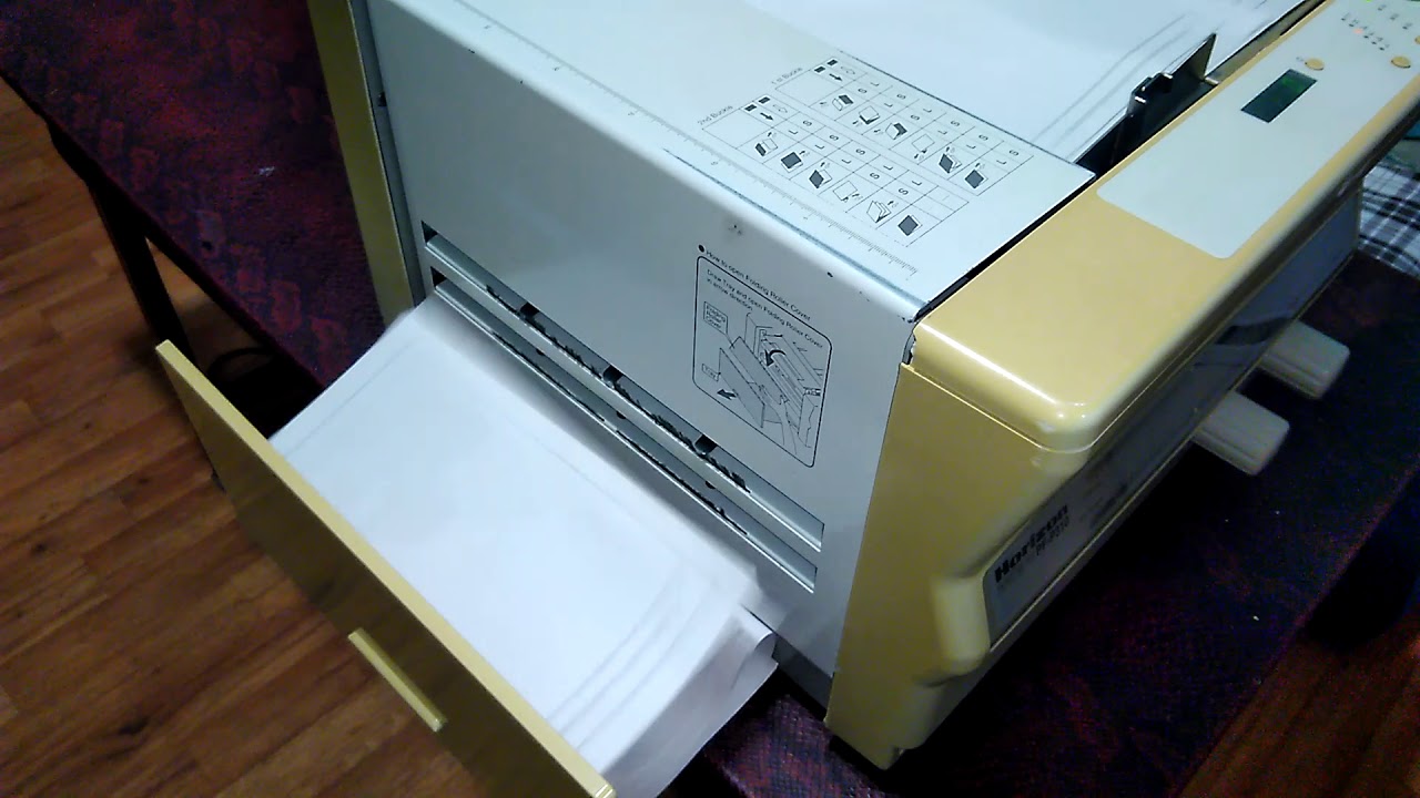 фальцовка работает на газетной бумаге Horizon PF-P 310 - YouTube