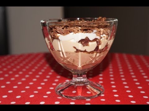 Vídeo: Com Fer Postres De Crema Agra Ràpides Per Al Te