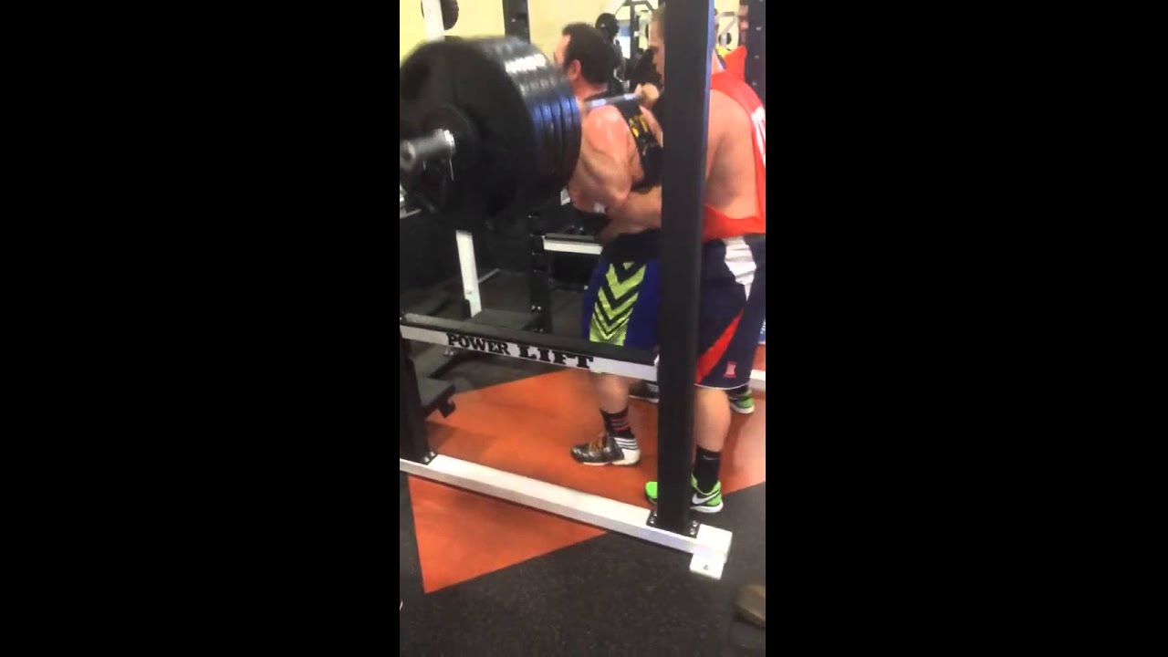 Hope College Football Player Squats 500x3 YouTube
