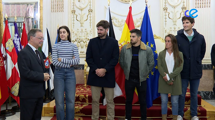 Vivas recibe a Carolina Marín y a los piiragüistas de la selección española