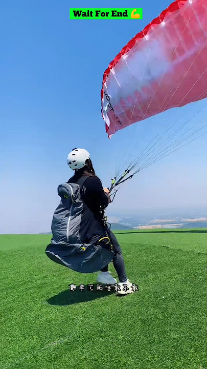 Most Dangerous Paragliding girl 🤯🪂#shorts