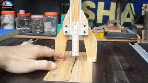 Height / depth ruler for routers or table saws