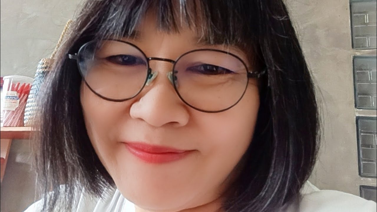 เจอกันวันหยุด สวาท เด้อนี้ กำลังถ่ายทอดสด!