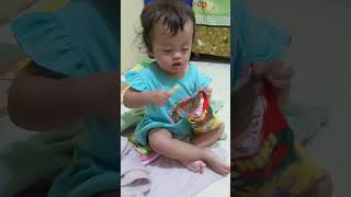 nyam nyam enak banget ciki nya #shorts #anakanak #lucu