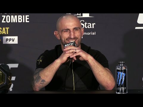 UFC 273: Alexander Volkanovski Post-Fight Press Conference