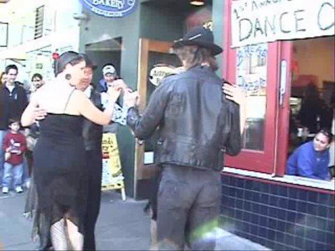 Queer Tango at Arizmendi Bakery